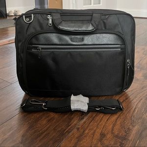Brand new Kenneth Cole Reaction computer/ laptop bag.